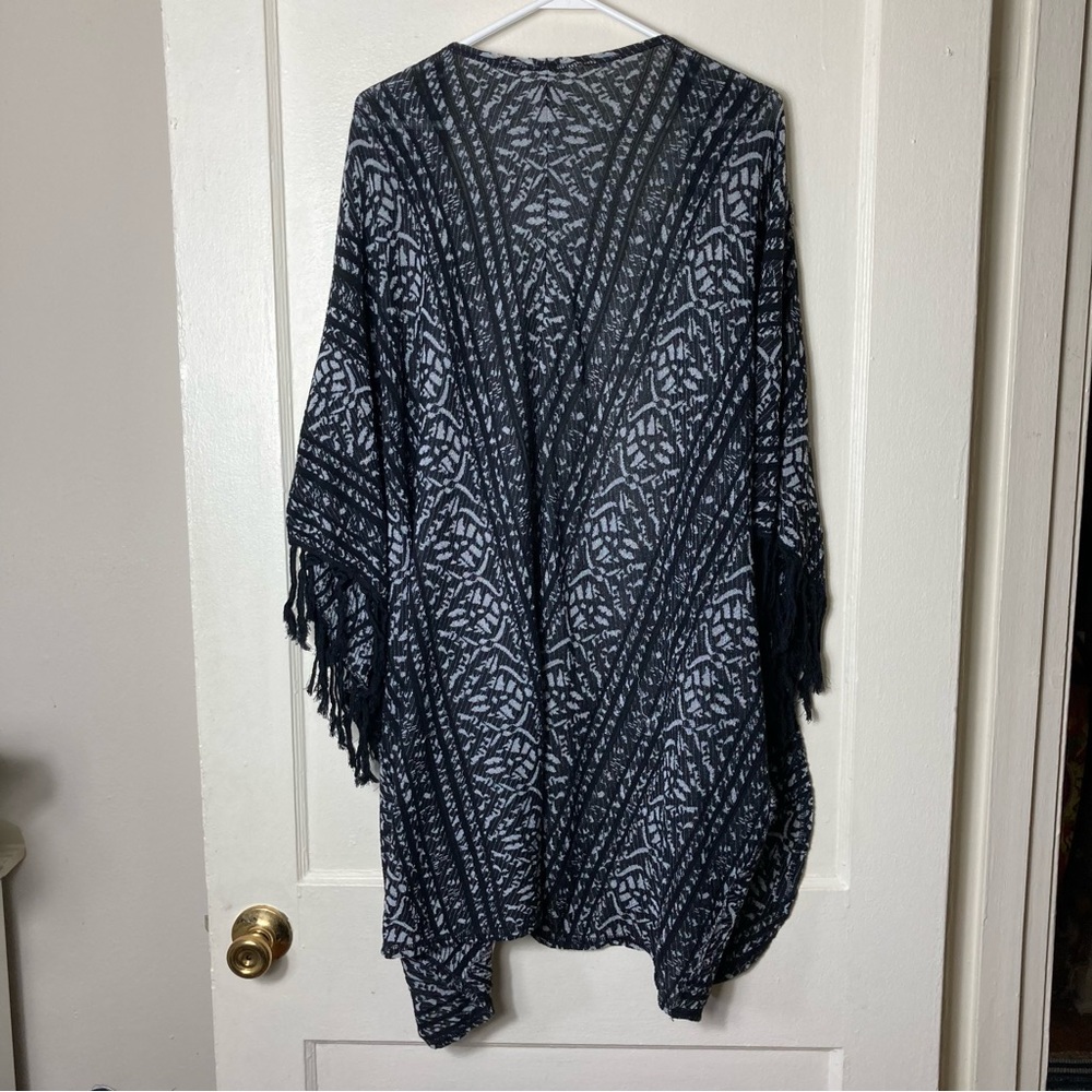 Free people black gray tribal fringe kimono top womens M/L boho - Picture 9 of 10